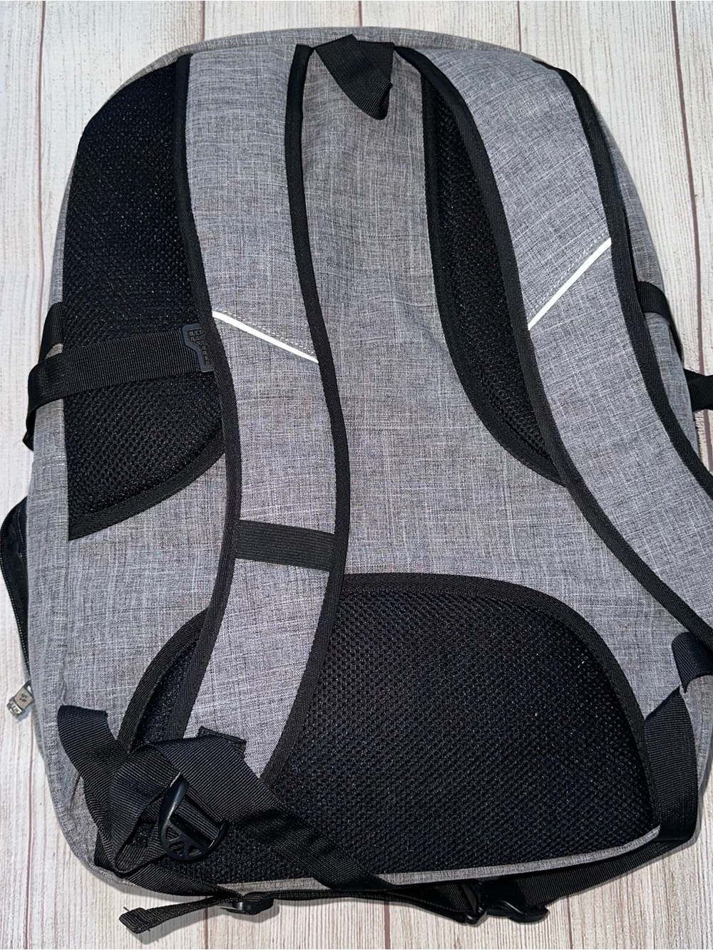 Men's Large Backpack - Picture 2 of 13